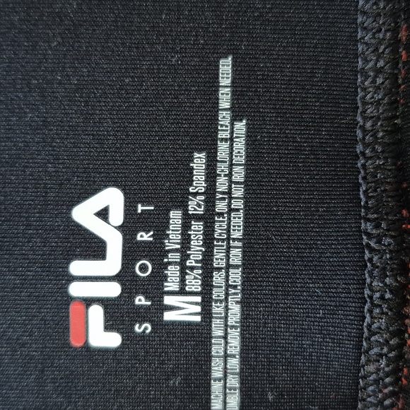 2 Fila,1 Calvin Klein, 1 Ideology, Workout Capris Bundle, Women Size Medium. - Picture 11 of 11